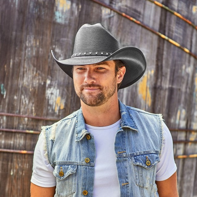 COYOTE (SQUARE STUDS)